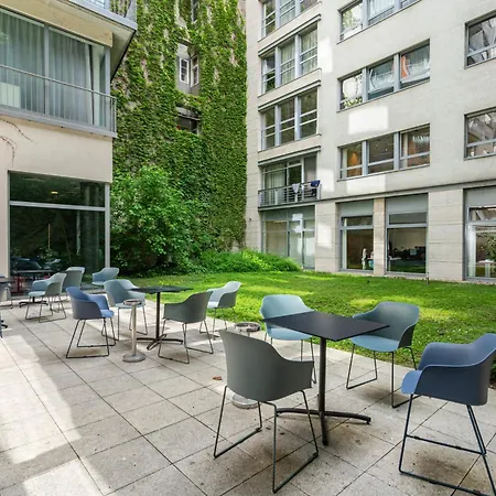Center Wellness - Pool-gym-parking * Budapest